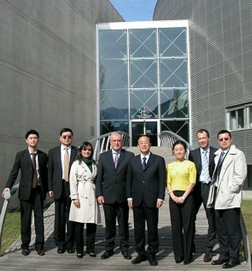 The Beijing delegation, joined by Pat McQuaid, Alain Rumpf and Yan Shi (yellow)