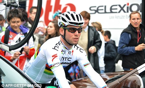 Cavendish wears the strips. With black shorts.