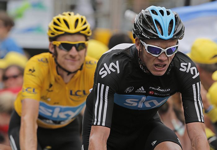 bradley-wiggins-chris-froome-stage-17-2012.jpg